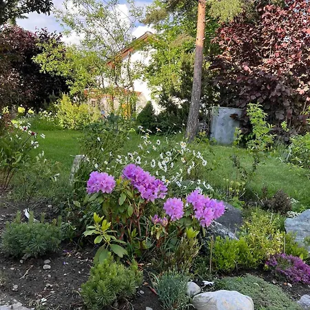 아파트 Blick Schloss Tarasp - Arventraum Mit Gartenspa 스쿠올