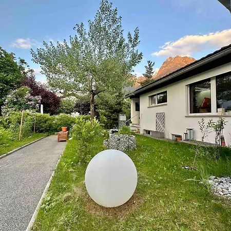 Blick Schloss Tarasp - Arventraum Mit Gartenspa Apartment *