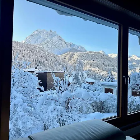 Blick Schloss Tarasp - Arventraum Mit Gartenspa * 스쿠올