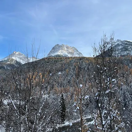 Blick Schloss Tarasp - Arventraum Mit Gartenspa Apartment
