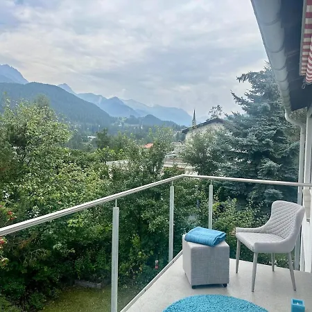 Blick Schloss Tarasp - Arventraum Mit Gartenspa *