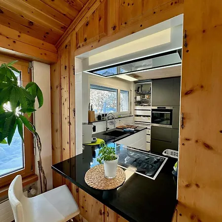 Blick Schloss Tarasp - Arventraum Mit Gartenspa * 스쿠올