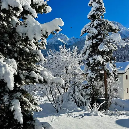 Blick Schloss Tarasp - Arventraum Mit Gartenspa Apartment *