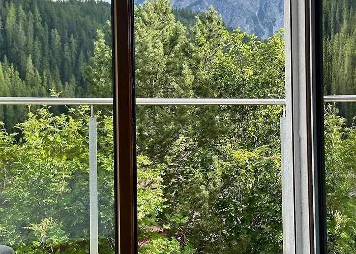 Blick Schloss Tarasp - Arventraum Mit Gartenspa Apartmán Scuol