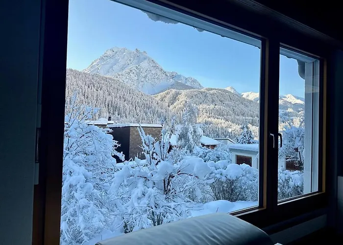 Blick Schloss Tarasp - Arventraum Mit Gartenspa * Scuol