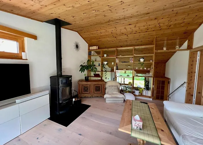 Blick Schloss Tarasp - Arventraum Mit Gartenspa Apartmán Scuol