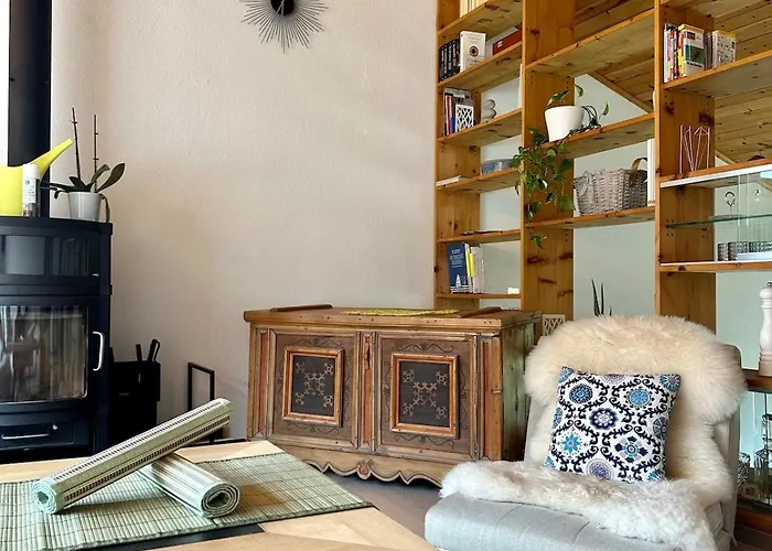 Blick Schloss Tarasp - Arventraum Mit Gartenspa *