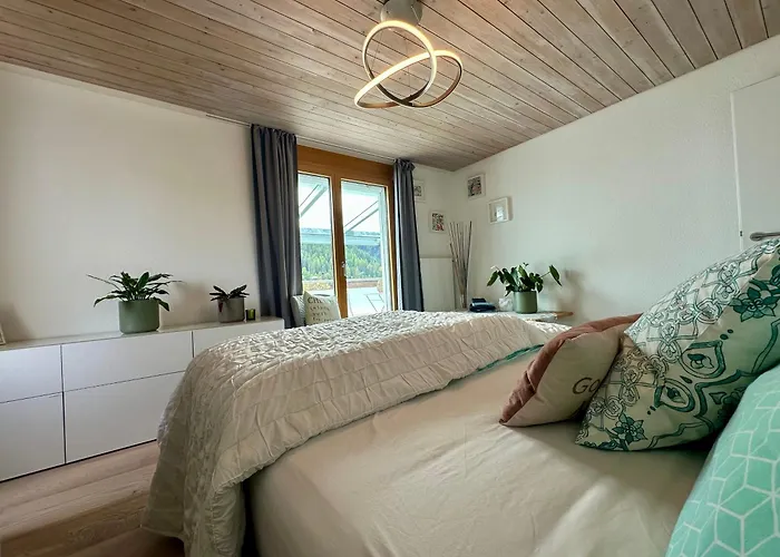 Blick Schloss Tarasp - Arventraum Mit Gartenspa Apartmán *