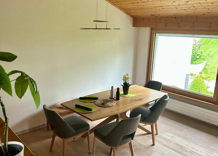 Blick Schloss Tarasp - Arventraum Mit Gartenspa Apartmán Scuol