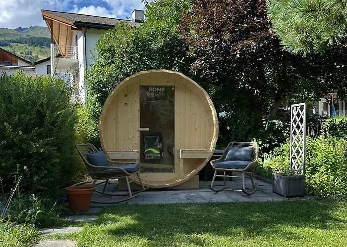 Blick Schloss Tarasp - Arventraum Mit Gartenspa Apartmán *