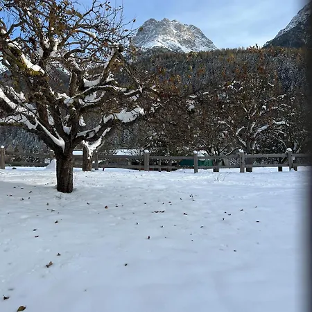 דירה Blick Schloss Tarasp - Arventraum Mit Gartenspa