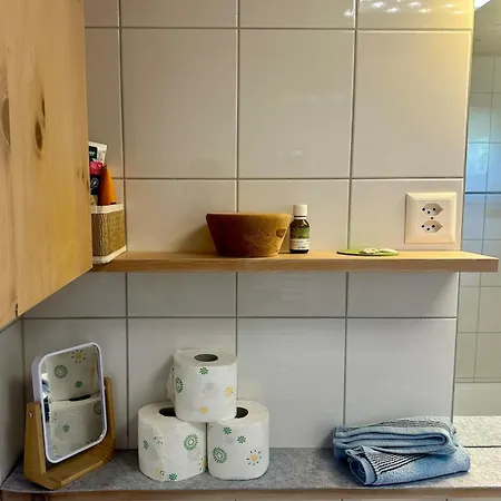 Blick Schloss Tarasp - Arventraum Mit Gartenspa