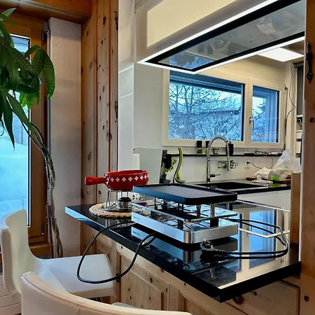 Blick Schloss Tarasp - Arventraum Mit Gartenspa דירה