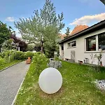 Blick Schloss Tarasp - Arventraum Mit Gartenspa Apartament *