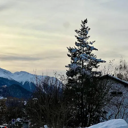 Blick Schloss Tarasp - Arventraum Mit Gartenspa